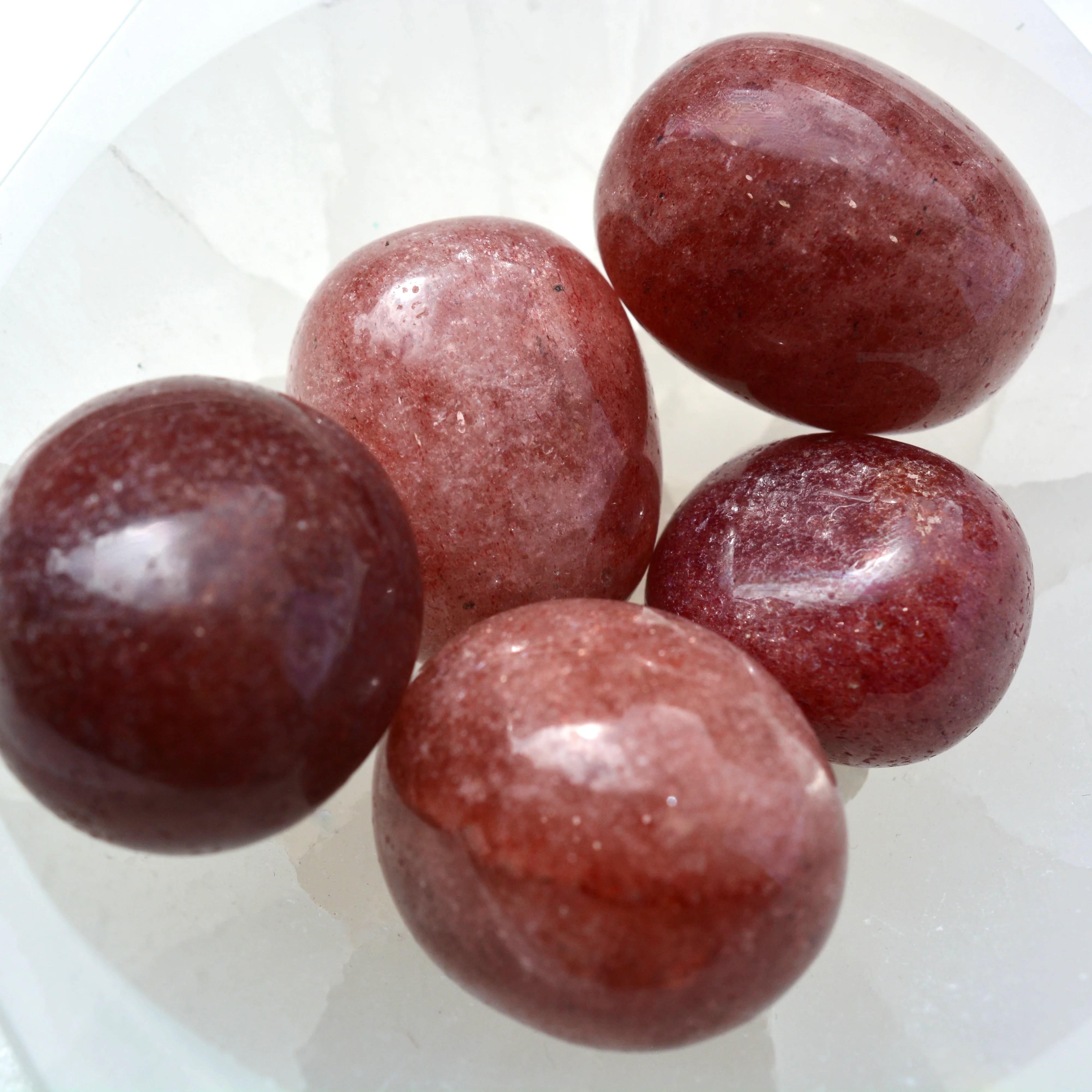 Strawberry Quartz Tumble - Image 3