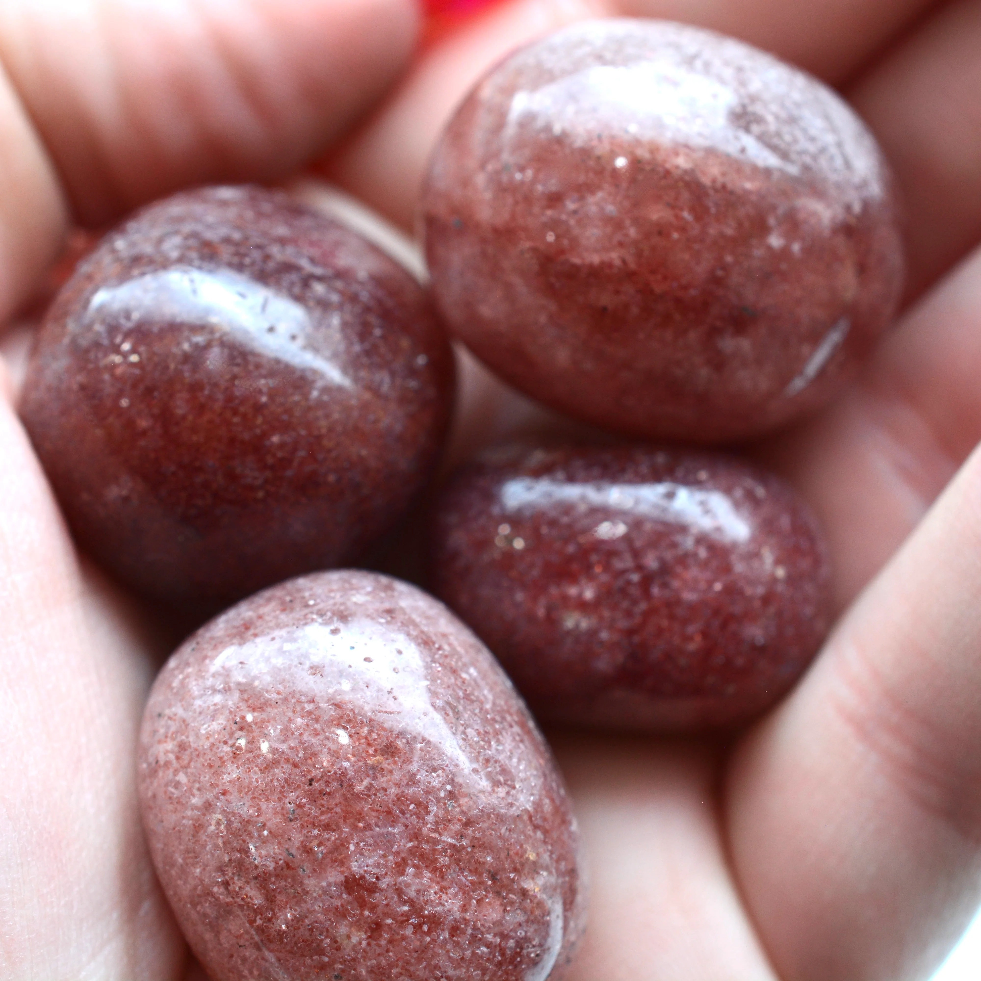 Strawberry Quartz Tumble - Image 4